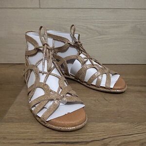 Gentle Souls By Kenneth Cole Break My Heart 3 Raffis US 5.5 MSRP $149
